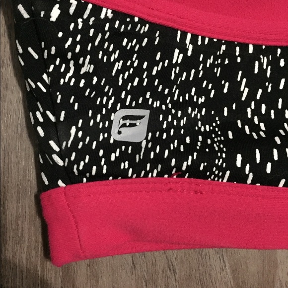 Fabletics Reversible Like New Sport Bra - Picture 3 of 6